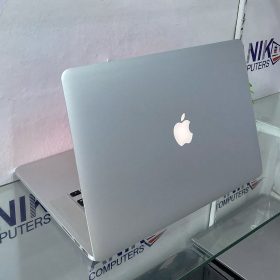 Apple MacBook Pro 2015 – Intel Core i7- 512GB SSD – 16GB Ram – 15 Inch – Keyboard Light