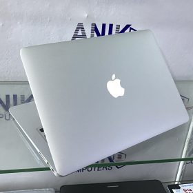 Apple MacBookAir 2017 – CORE i7 – 256GB – 8GB Ram – BackLit – 2GB Graphics – Keyboard Light